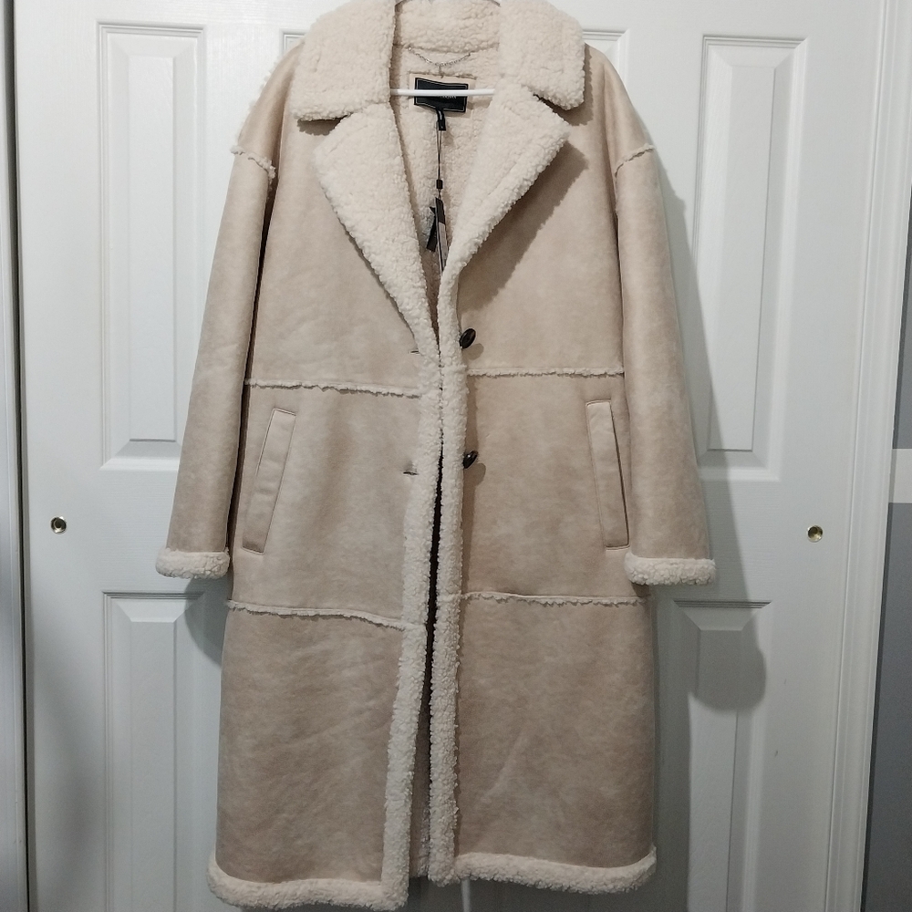 BCBG MaxAzria Faux Sherling Coat,‎ NWT, Size L